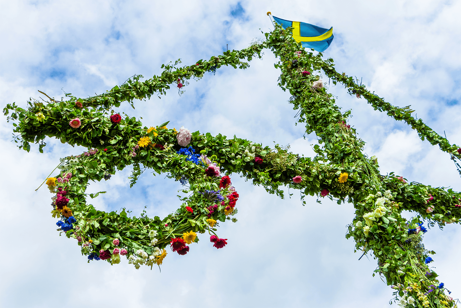 KMK Önskar alla medlemmar en fantastisk midsommar!